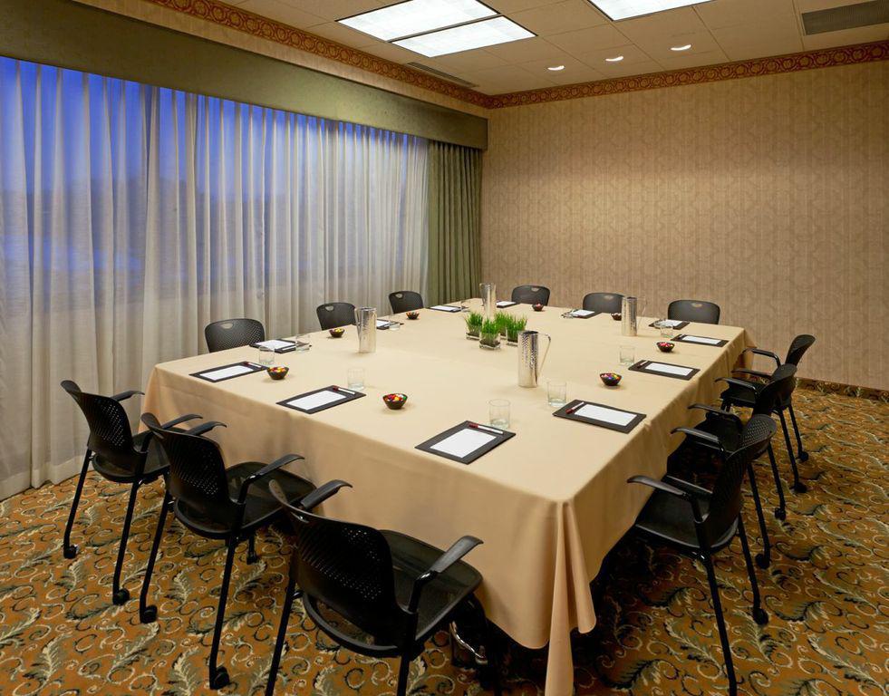 & Conference Center 4*