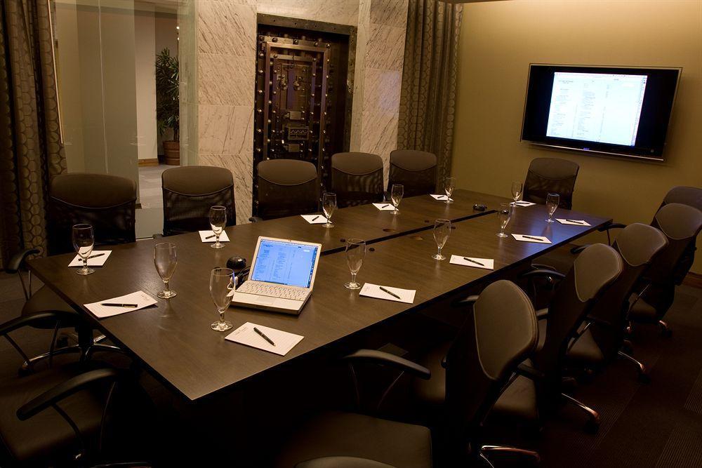 Hotel & Conference Center